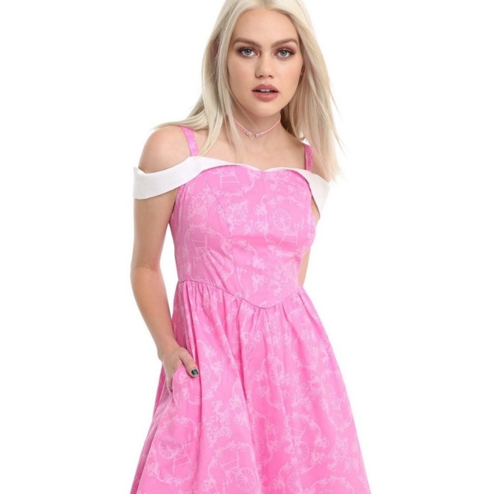 NWT Hot Topic Aurora dress